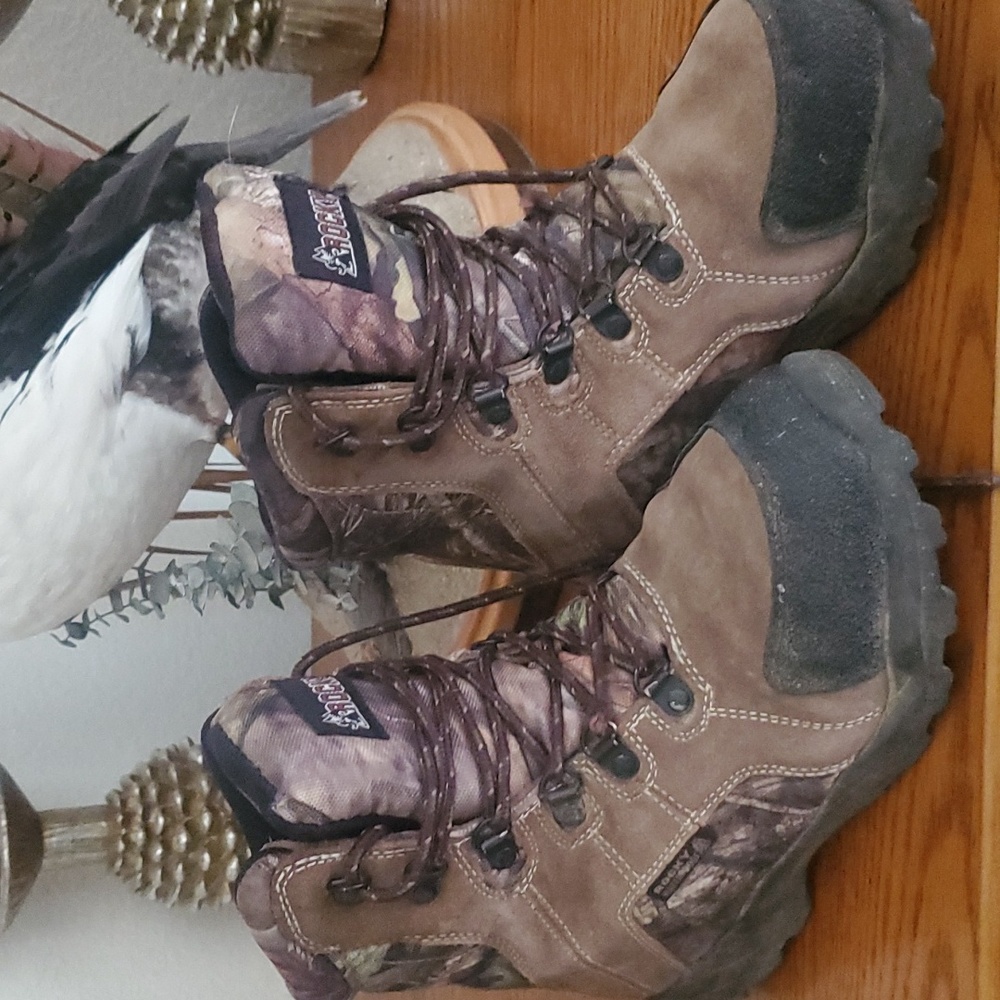 Rocky hiking/hunting boots youth size 4